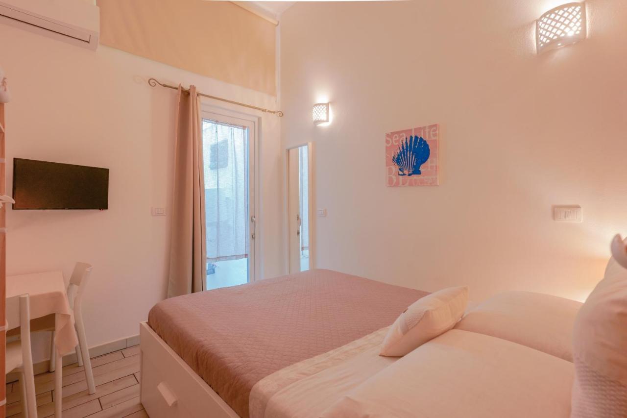 Approdo Rooms - Eja Sardinia Cagliari Exterior foto